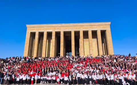 “Türkiye LÖSEV İçin Tek Yürek Oldu” 100 BİN KİŞİ ATA’NIN HUZURUNA KOŞTU