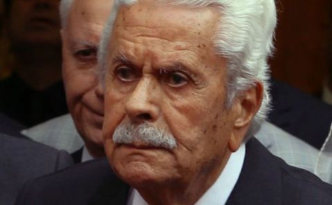 İsmet Sezgin hayatını kaybetti