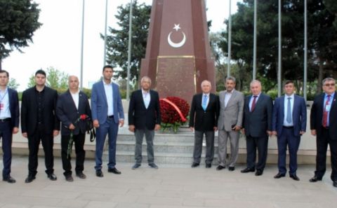 20 OCAK BAKÜ KATLİAMINI UNUTMADIK, UNUTTURMAYACAĞIZ. Ayhan Demirci