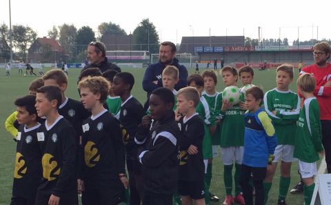 Gentâ€™li çocuklara futbol