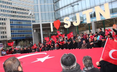 BRÜKSELÂ´DE ZEYTİN DALI OPERASYONUNA DESTEK MİTİNGİ