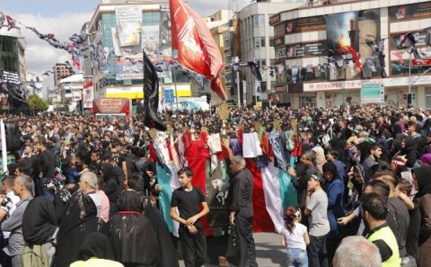KERBELA ŞEHİTLERİ DÜNYA VE TÜRKİYE'DE ANILDI