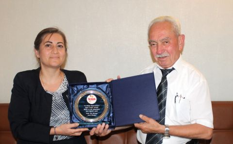 BAŞKONSOLOS KARAOĞLU'NA SAZLI VE TÜRKÜLÜ VEDA PROGRAMI DÜZENLEDİLER