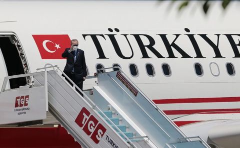 Cumhurbaşkanı Erdoğan Kuzey Kıbrıs Türk Cumhuriyeti'ne gitti