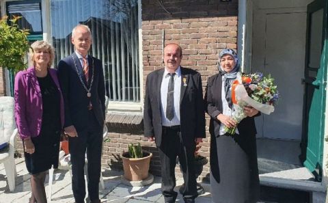Hollandaâ€™da 16 Türkâ€™e kraliyet nişanı verildi