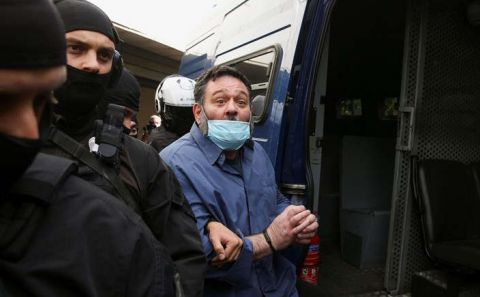 Brüksel'de tutuklanan ırkçı Yunan vekil Atina'ya getirildi