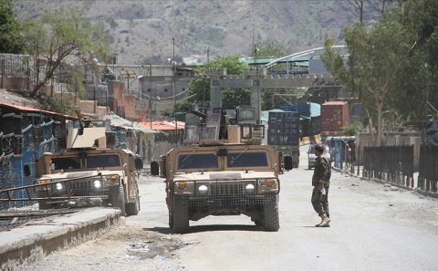 Taliban ilerliyor, dünya şaşkın... İşgal ettiği il sayısı 9 oldu...