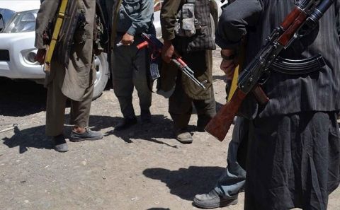 Taliban Afganistan'da başkent Kabil'in kenar mahallelerine girdi