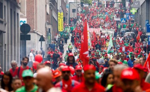 Belçikaâ€™da işçiler greve gitti