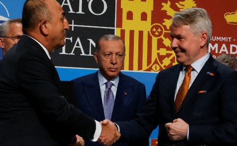 Financial Times, dünkü NATO toplantısının perde arkasını yazdı: Erdoğanâ€™ın talepleri…