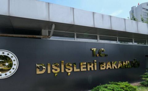 DIŞİŞLERİ BAKANLIĞI PERSONELİ SİYAH KIYAFET GİYİP İŞ BIRAKIYOR... BU TARİHLERE DİKKAT HİZMET YOK...
