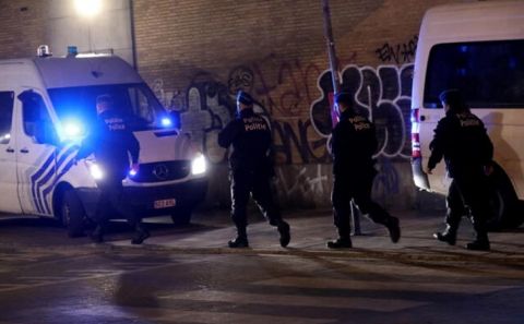 Brükselâ€™de polise bıçaklı saldırı: 2 ölü, 1 yaralı