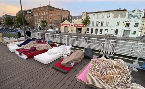 Belçika devleti, sığınmacıları sokağa terk etmesi nedeniyle suçlu bulundu