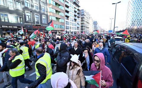 Avrupa'nın kalbi Brüksel'de onbinler Siyonist İsrail'in Filistin halkına yönelik Soykırımını protesto etti