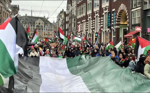 İsrail'in Gazzelileri açlığa terk etmesi, Hollanda'da protesto edildi