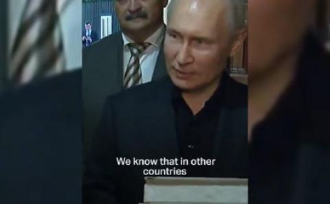 Putin Kur-an'ı eline aldı ve seslendi