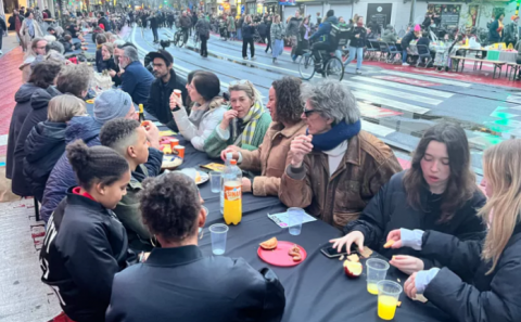 Belçika’da 2 kilometrelik sokak iftarı rekoru; Havuz medyası iftardan da yalan haber çıkardı