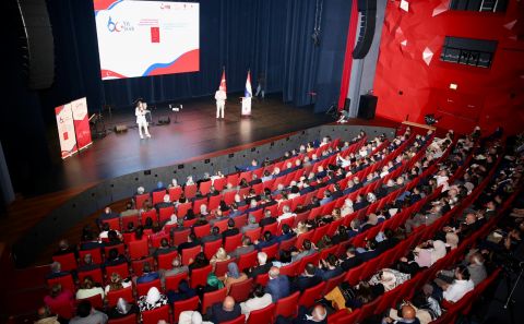 Hollanda’daki Türk toplumunun 60 yılı adeta bir başarı hikayesidir