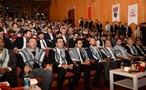 Uluslararası öğrenciler İsrail zulmüne karşı tek yürek oldu