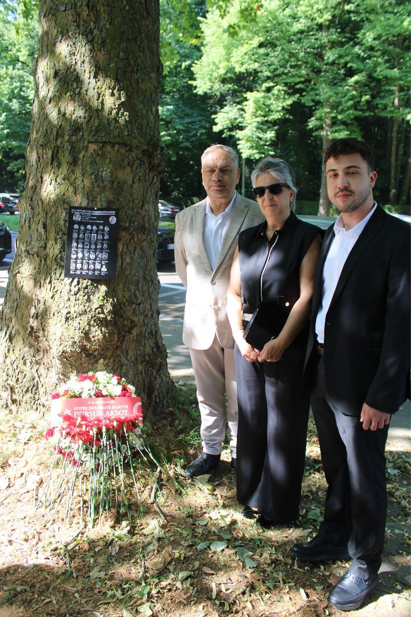 Şehit Diplomat Dursun Aksoy, Aile Bireylerinin de katılımıyla Şehit edildiği yerde Anıldı