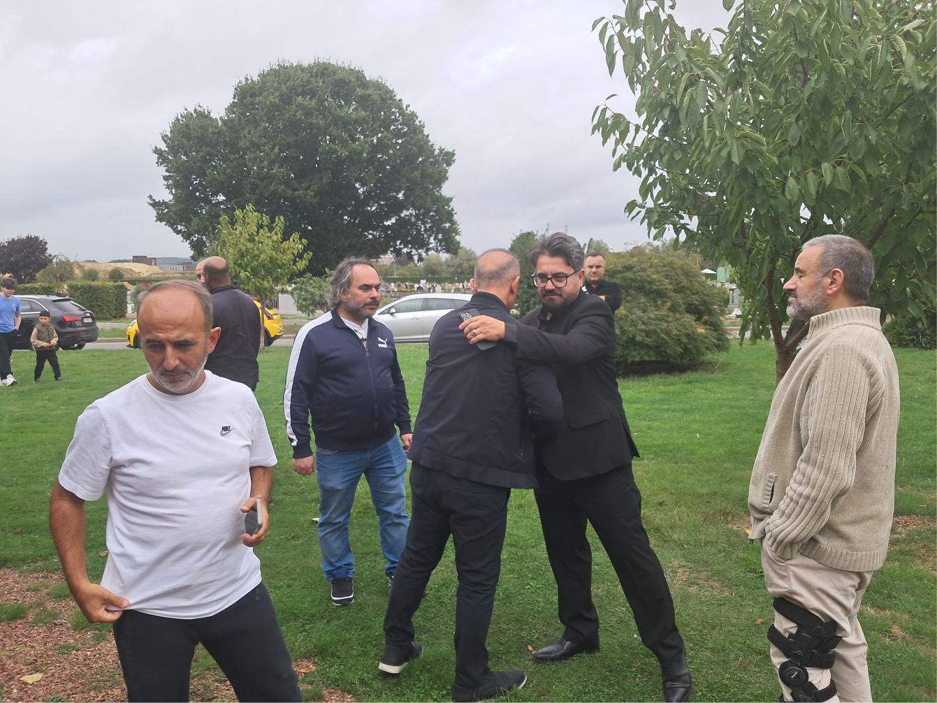 İLYAS DÖNMEZ EVERE (MÜSLÜMAN) MEZARLIĞINDA GÖZYAŞLARI VE HÜZÜNLE DEFNEDİLDİ...
