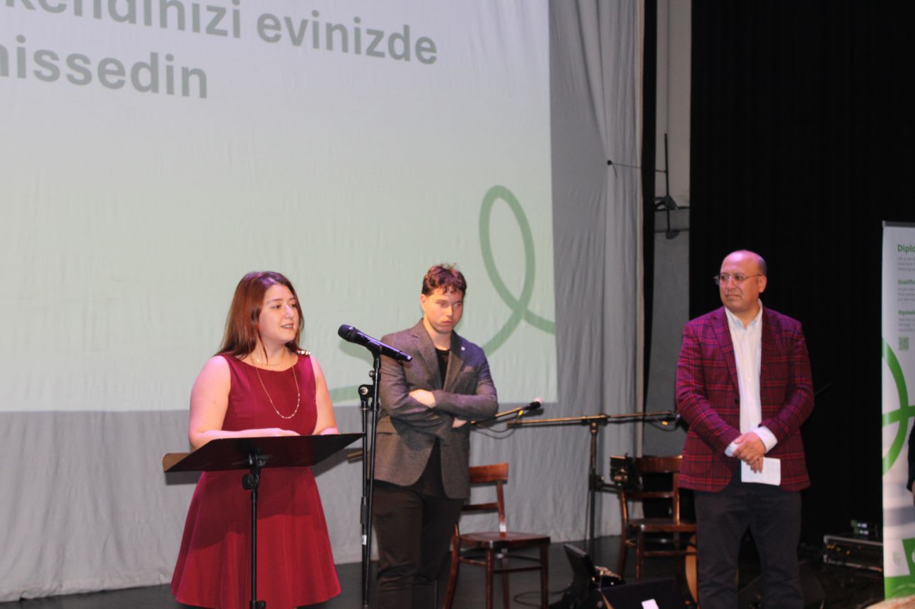 BRÜKSEL’DEKİ TÜRK YENİ GELENLER UYUM TÖRENİNDE ONURLANDIRILDI