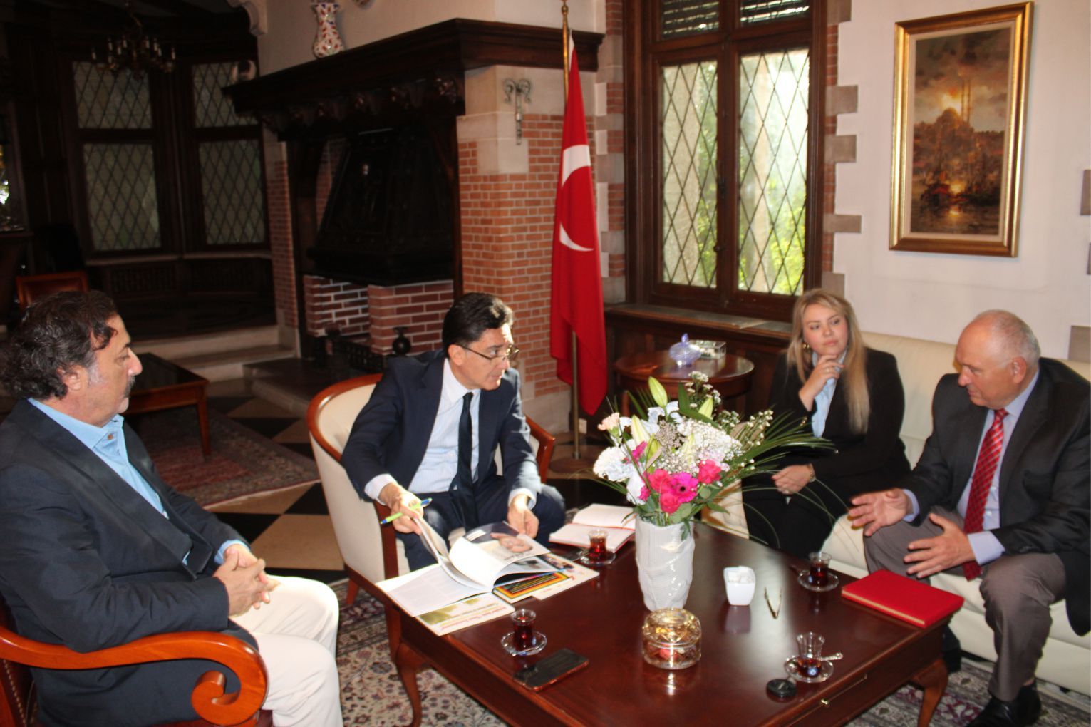 BTMB'DEN T.C. ANVERS BAŞKONSOLOSU SİNAN YEŞİLDAĞ'A 'HOŞ GELDİN' ZİYARETİ